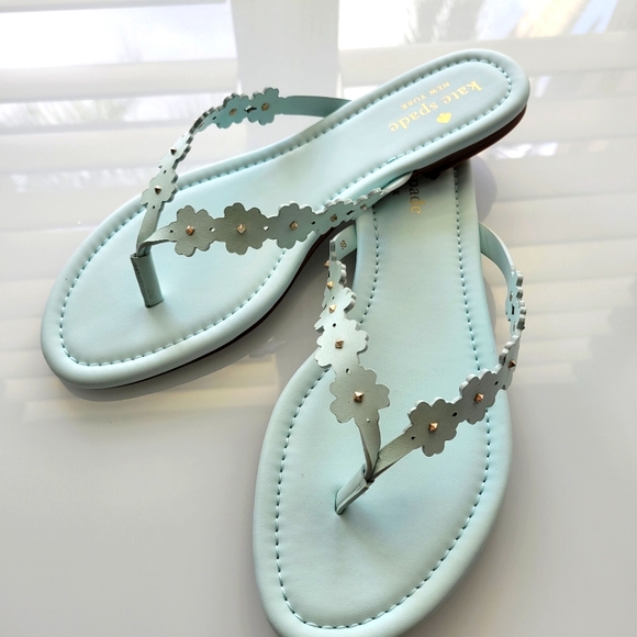 🩵 Kate Spade Daisy Sandals Size 9 - NWOT - Picture 3 of 5